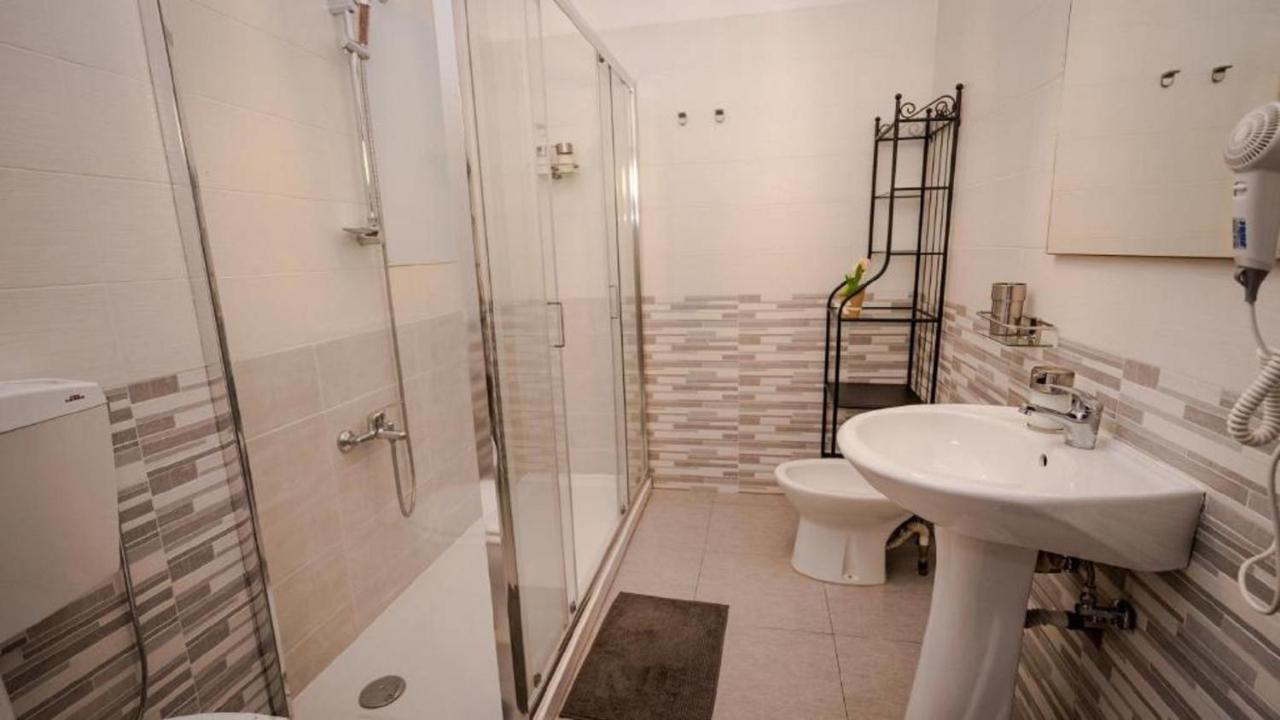 Cconforthotels R&B Semplici Emozioni Μπάρι Εξωτερικό φωτογραφία